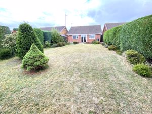 Photo 8- click for photo gallery